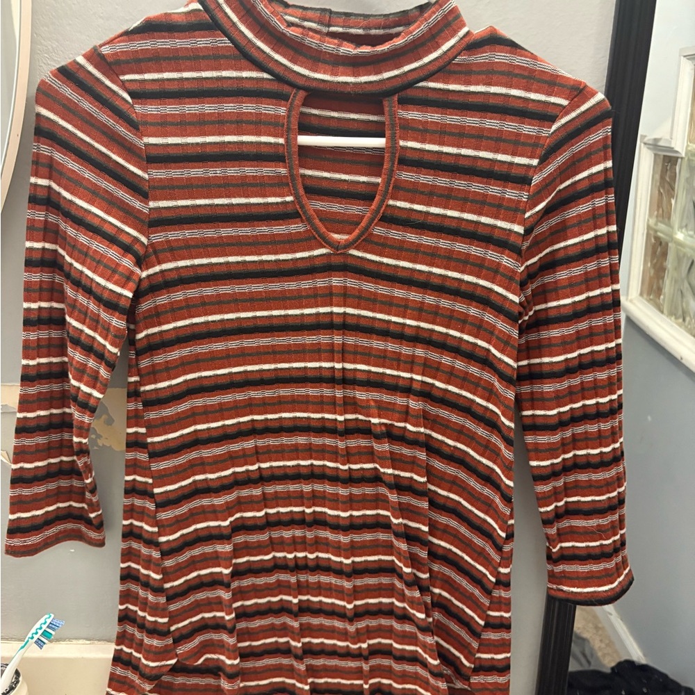 Chic Striped Long Sleeve Top in Rust and White